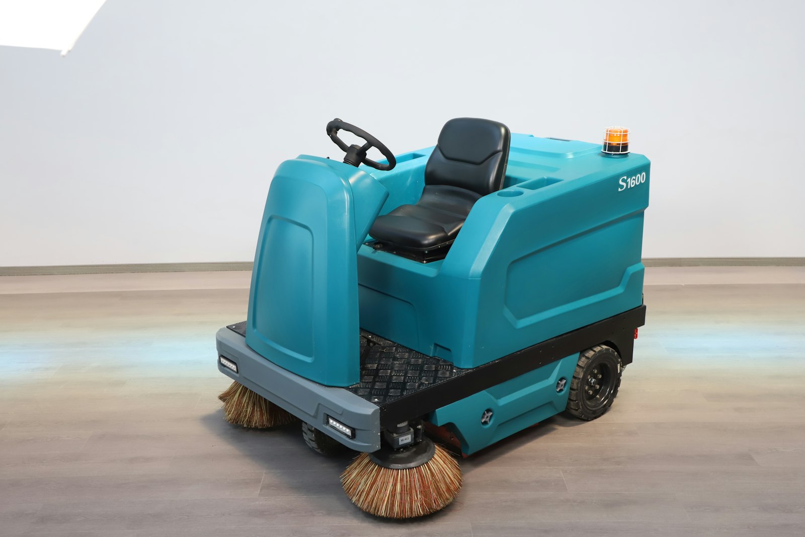 Ride-On Floor Scrubbers